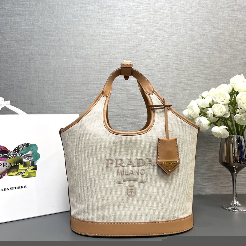 Pra*a shopping bags
